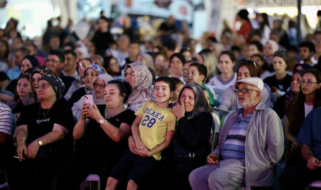 Büyükşehir Belediyesi’nin Millet Bahçesi’nde 3’üncü kez kapılarını açtığı Sakarya Kültür