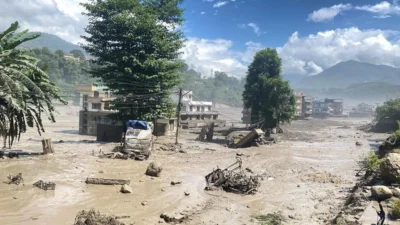 Nepal'in Rasuwa bölgesi ve çevresinde etkili olan sel felaketinde can