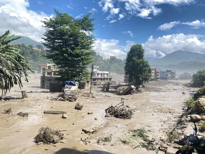 Nepal'in Rasuwa bölgesi ve çevresinde etkili olan sel felaketinde can