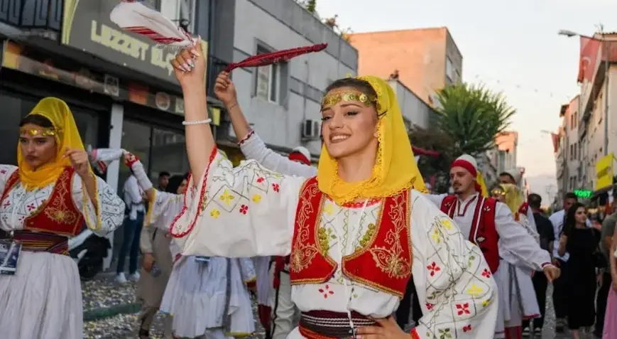 BURSA’da Balkan kültürünü buluşturan 20’nci Osmangazi Belediyesi Uluslararası NAKEM Balkan