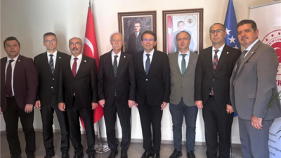 Trakya Üniversitesi Rektörü Prof. Dr. Mustafa Hatipler ve beraberindeki heyet,