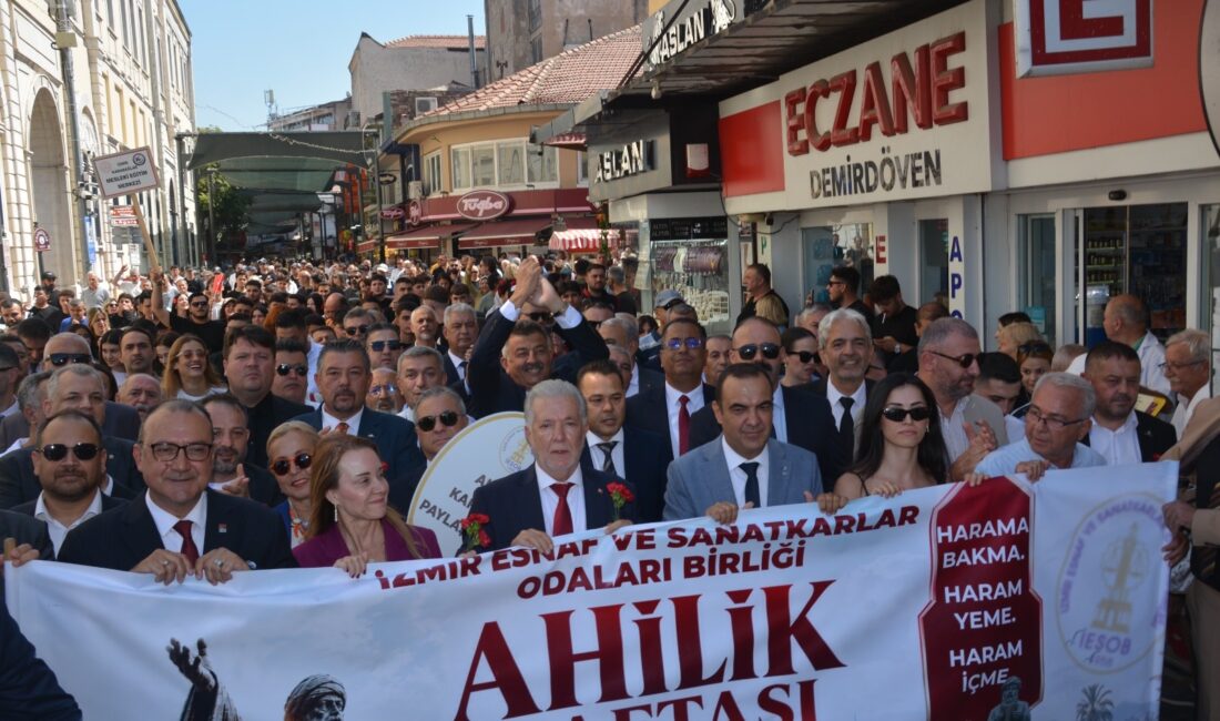 İzmir'de kutlanan Ahilik Haftası etkinlikleri yine Türkiye'ye örnek oldu.
